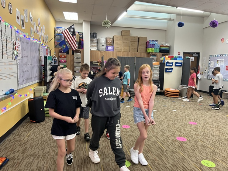 students talking in 3rd Meckler 
