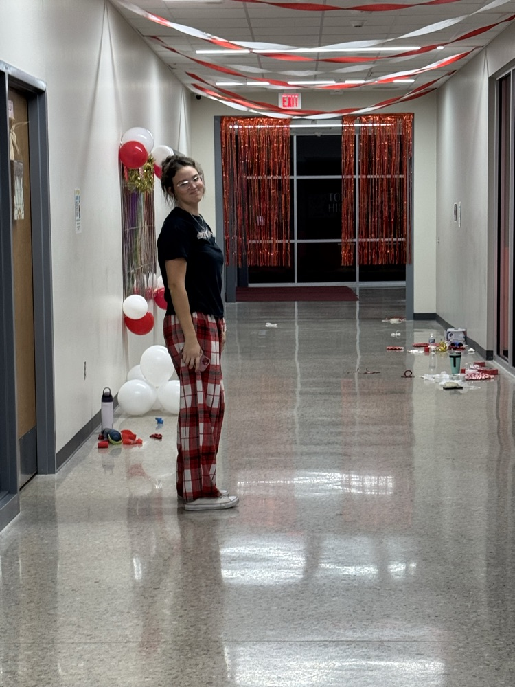 Students at Homecoming Stuco Lock-in 