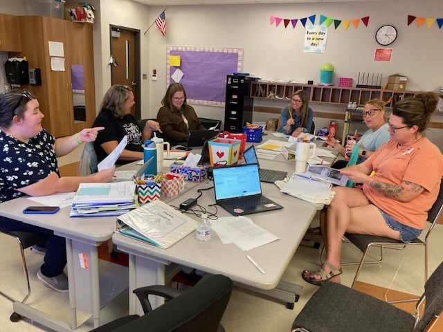 TES Math Cadre teachers discuss the impact of using learning targets during math instruction.