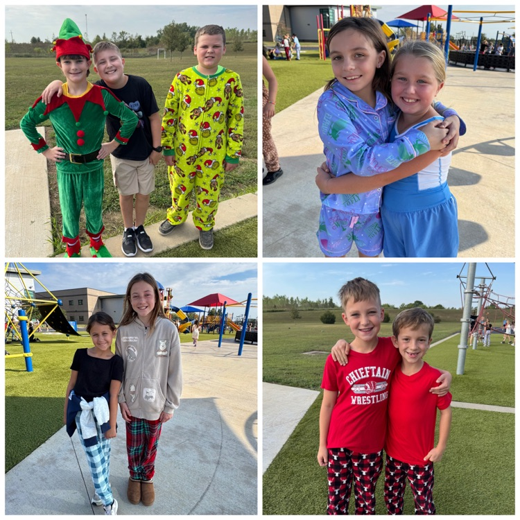 4th Grade Celebrating Spirit Week