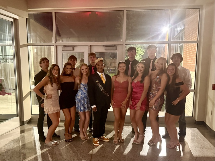 THS Homecoming candidates at the Homecoming dance. 
