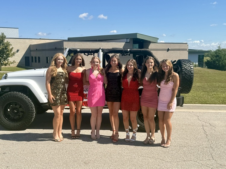 Homecoming Queen candidates at the Homecoming Parade. 