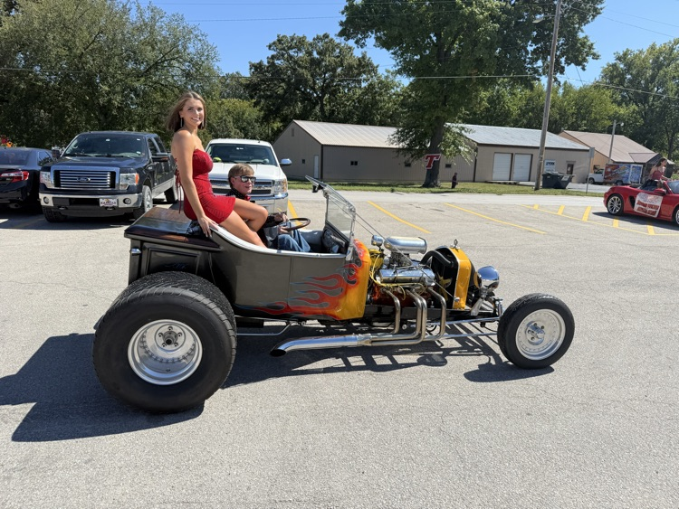 Homecoming Candidate at the Parade!! 