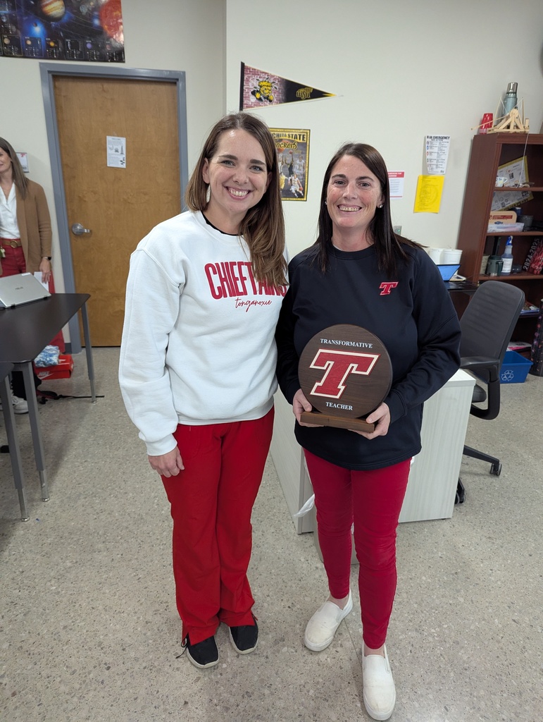 Mrs. Snider getting her award