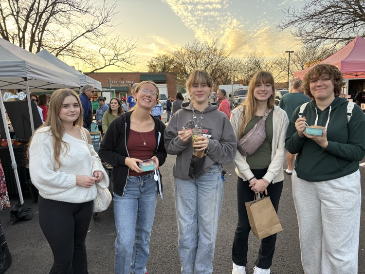 World Cultures Club seniors