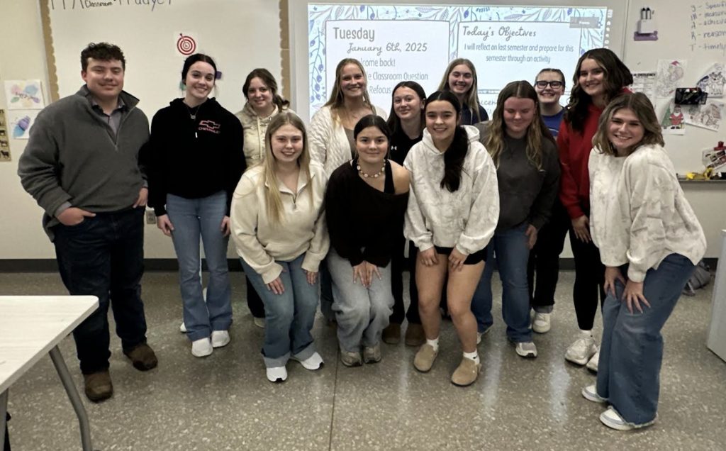 Kaysi with her Advanced Animal Science class.