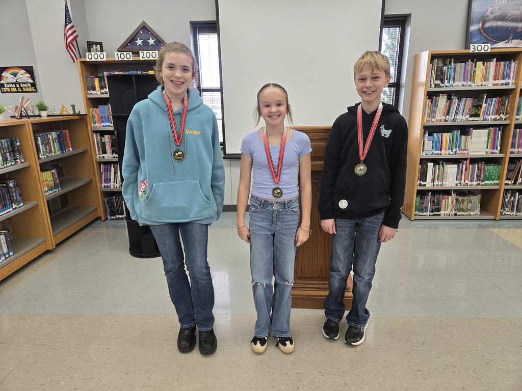 Winners L to R: Eden Hodges (8th), Skyler Loomis (6th), and Henry Koch (7th)