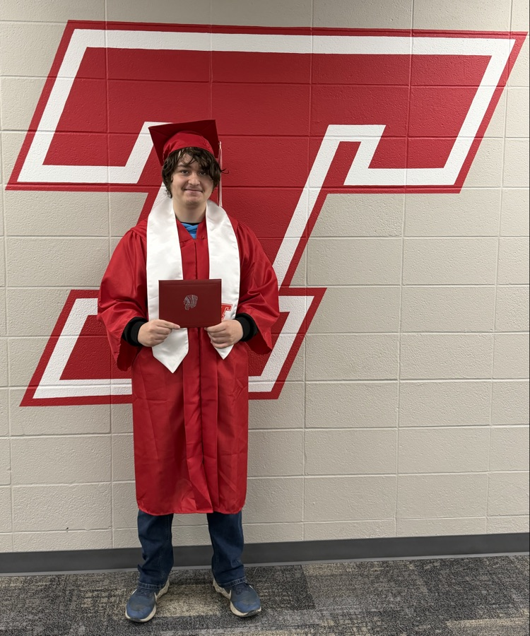 Parker McIntosh’s cap and gown photo