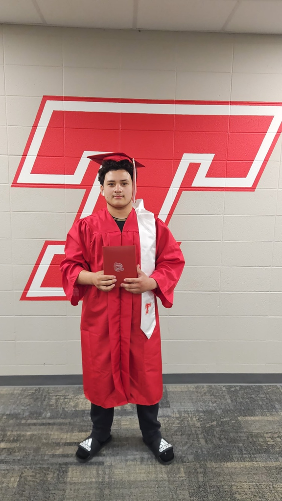 Sneider’s cap and gown photo