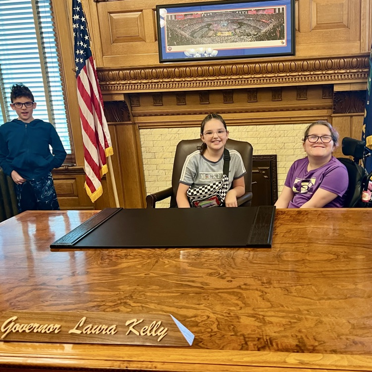 Mrs. Olsen’s & Dennis’s 4th grade class visited the capitol today. 