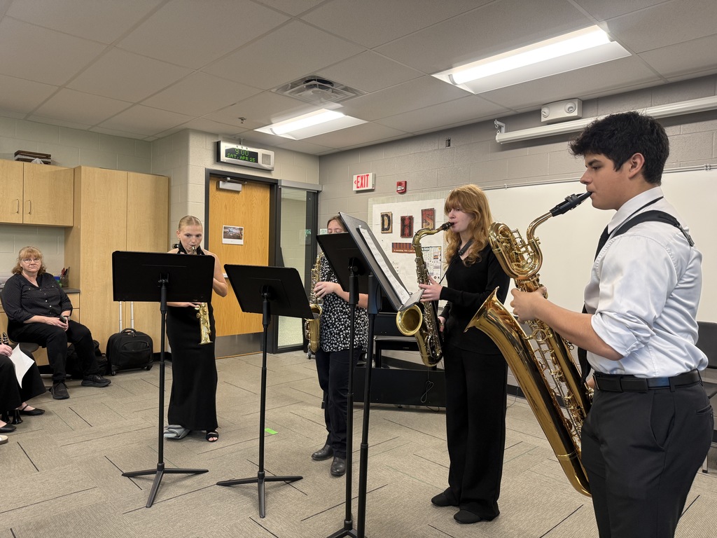 Thoughtful Saxophone Quartet