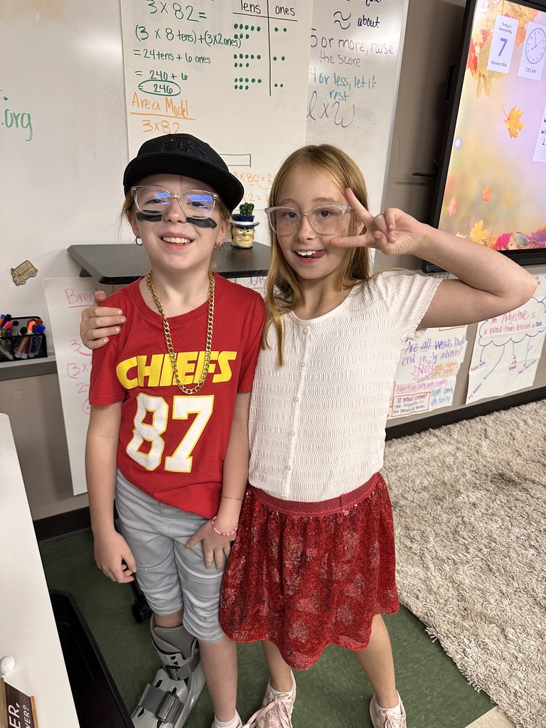 Dress as your favorite celebrity!
