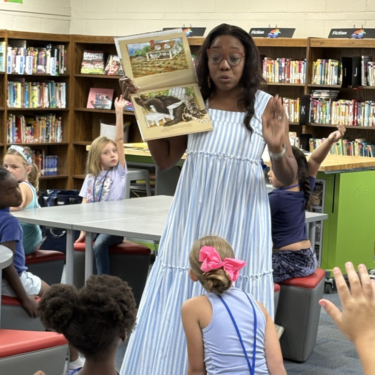 Students & Teachers alike enjoyed "Read-Alouds with Ranecci from RESA" as part of the state's Let's Read, Georgia initiative. Thank you to First District RESA Literacy Coach, Ranecci Hampton, for spending the morning with TCES! 