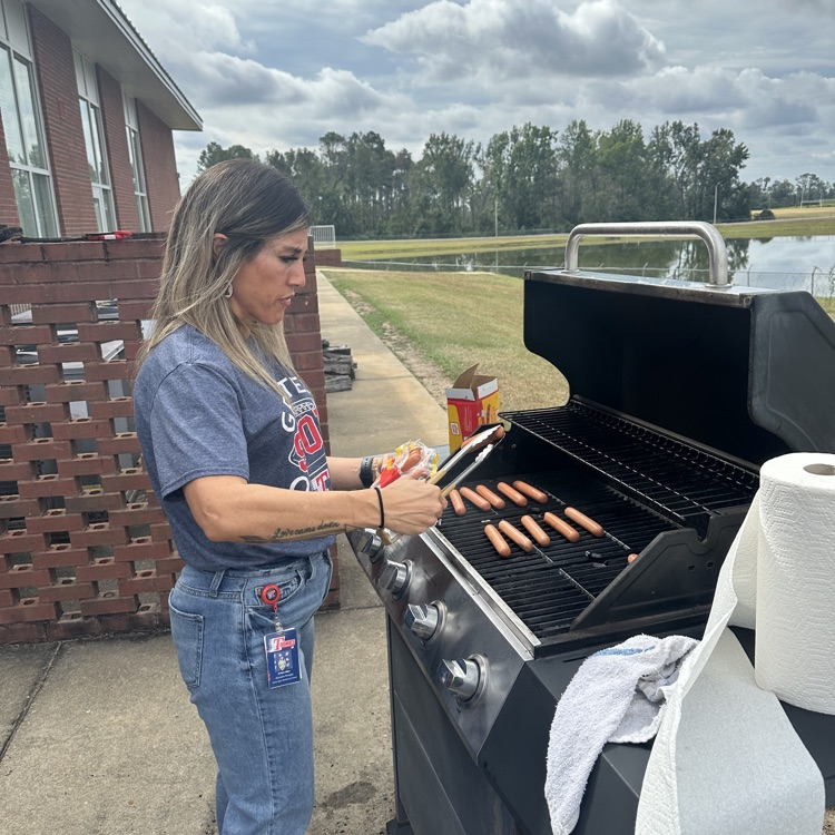 Mrs Allen helped grill, but didn’t get a picture of Mr Helms! He was the grill master of the day!