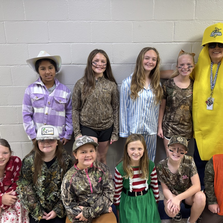 5th Graders participating in Rivalry Week Day 2! #tces