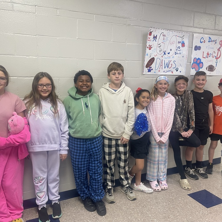 5th Graders participating in Rivalry Week Day 2! #tces