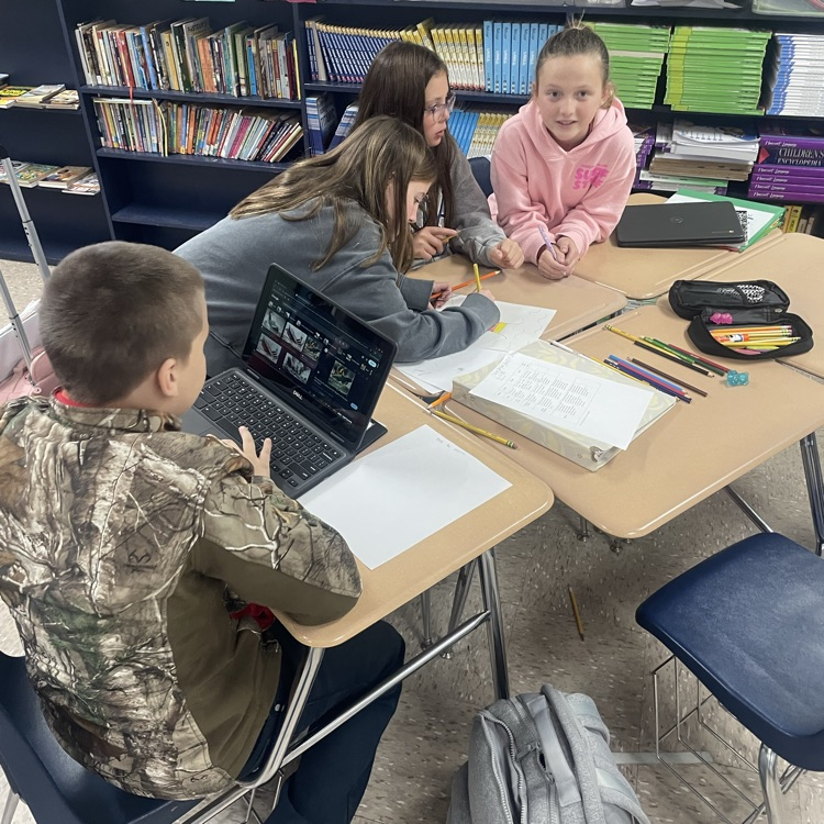 Students in Mrs. Blackwell’s social studies classes have been working on World War 1 propaganda posters. #tces 