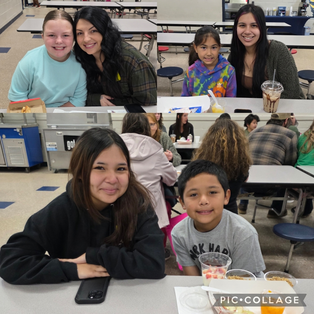 Parents to Breakfast this morning with Mrs. Russell's class. ❤️