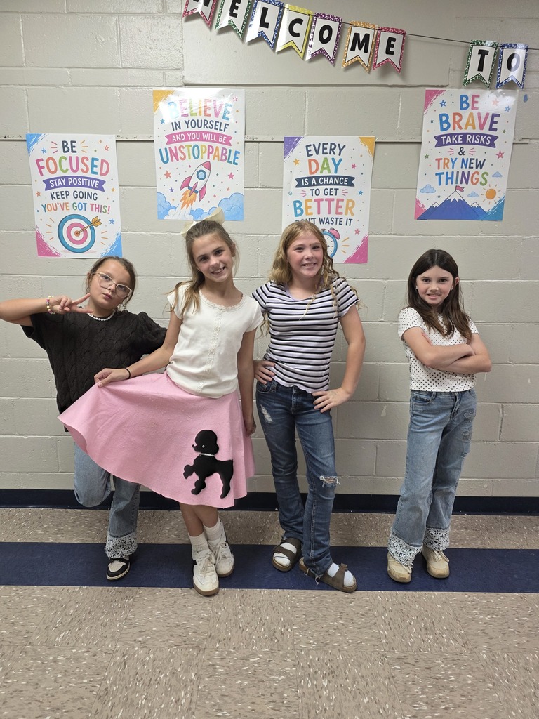 🎶🕺🏻 Decades Day in 4th Grade! From throwback vibes to fun outfits, our 4th graders showed up ready to rock through the decades! 🪩✨