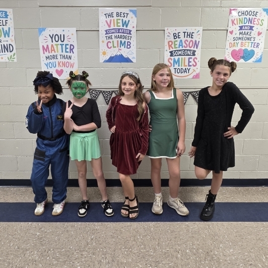 🚀🌎 Our 4th graders are ready to show that their FUTURE is out of this world! 👽✨