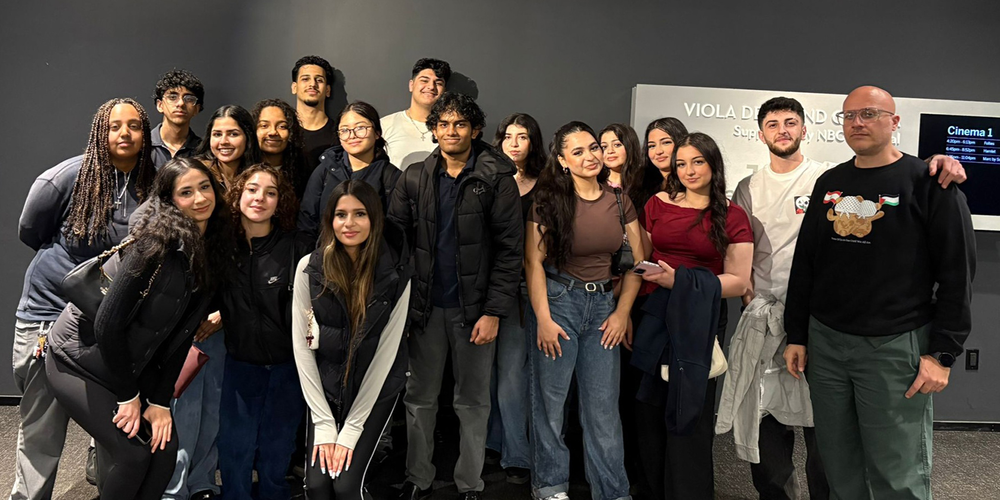 Group photo of students and staff at the excursion