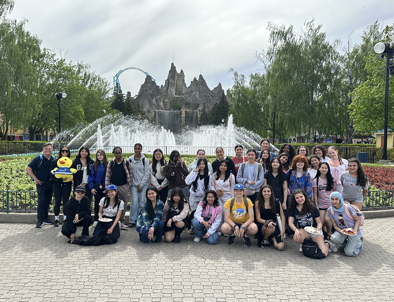 Group photo of the performing SJCS music students at Wonderland