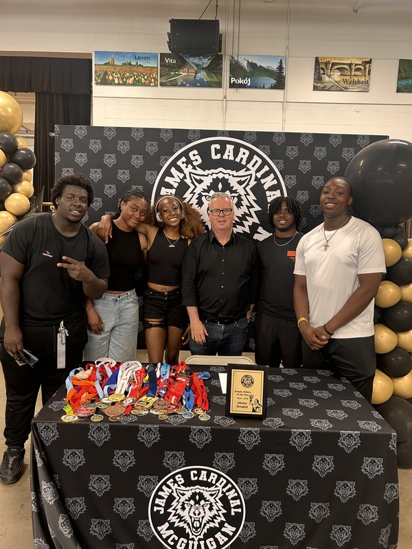 Scholarship Alert: Divine O. Signs with Barton Community College