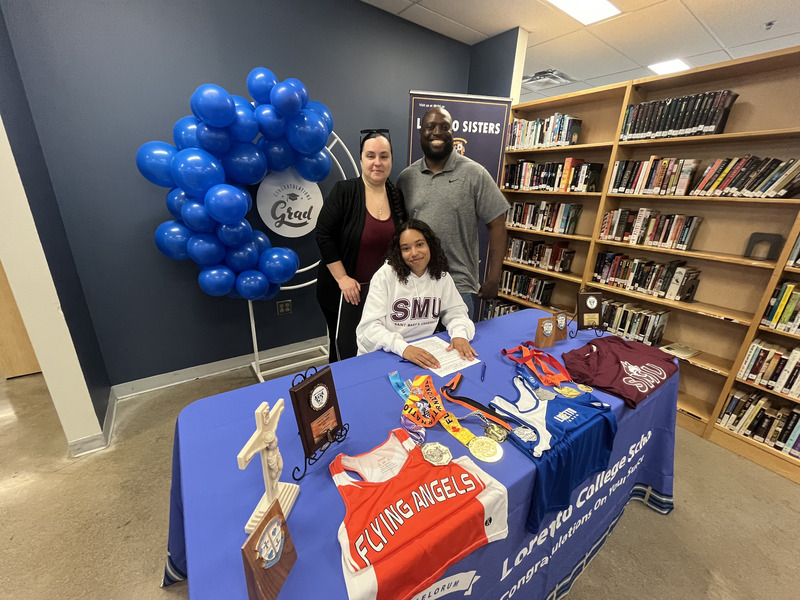 Loretto College School Celebrates Caia O.’s Athletic Scholarship Achievement