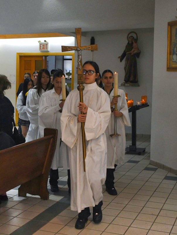 Students and staff at Loretto College School gather at St. Nicholas of Bari Parish for their first school Mass of the year, reflecting on faith, leadership, service and community.