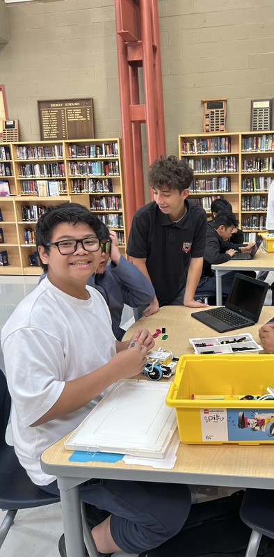 Future Innovators Shine at Brebeuf’s STEM Day