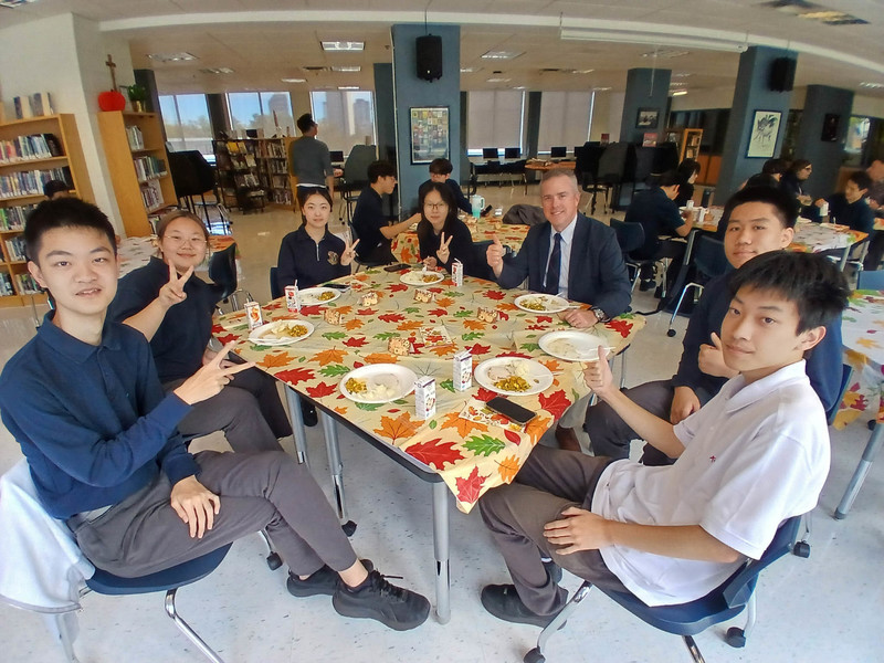 Marshall McLuhan International Students Embrace Thanksgiving