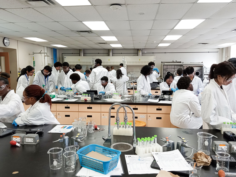 Photo of St. Mother Teresa Students in the lab during the incursion