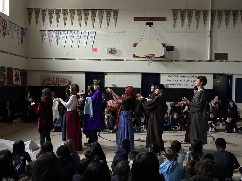 St. Agnes Students Bring Holy Week to Life Through Stations of the Cross Reenactment