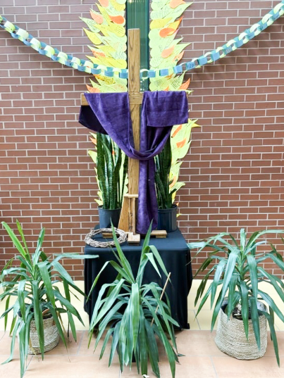 Photo of the cross decorated