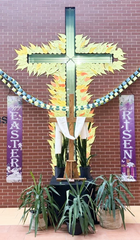 Photo of the cross decorated