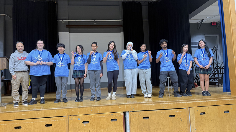 Photo of students in their team colours during the event