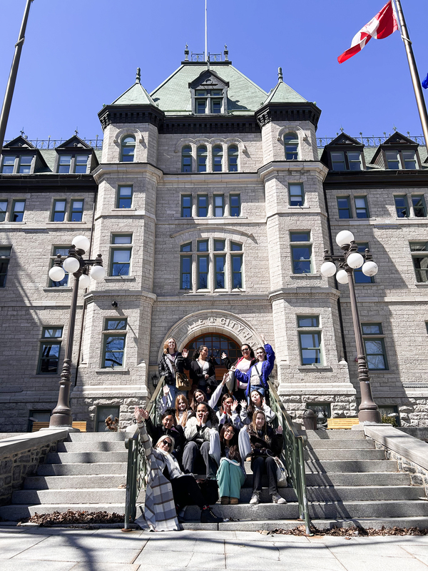 Photo of SJCS students and staff in front of historical building in Quebec