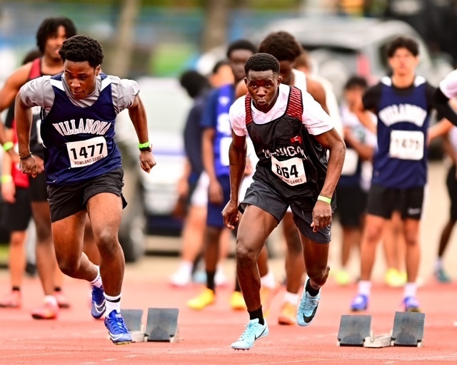 Photo of JCM athletes running during the meet