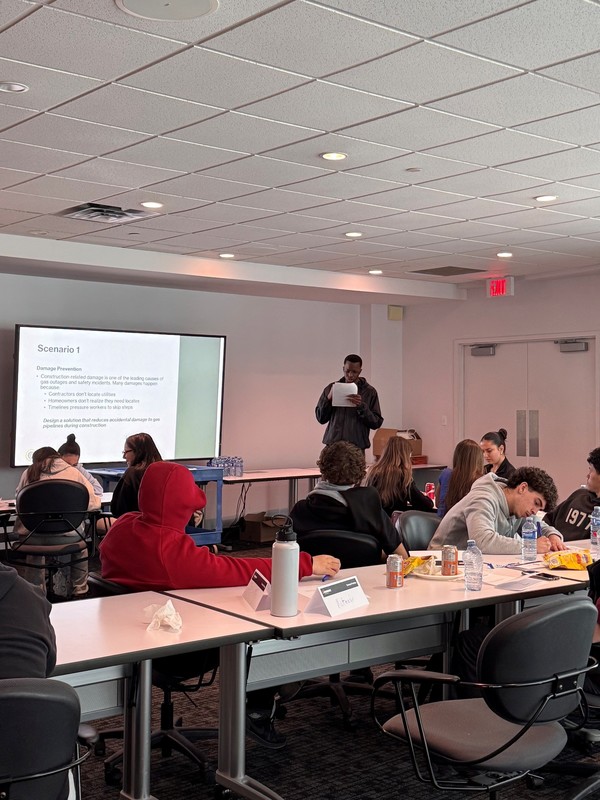 St. Oscar Romero SHSM Students Participate in Enbridge Gas Sector Partnered Experience