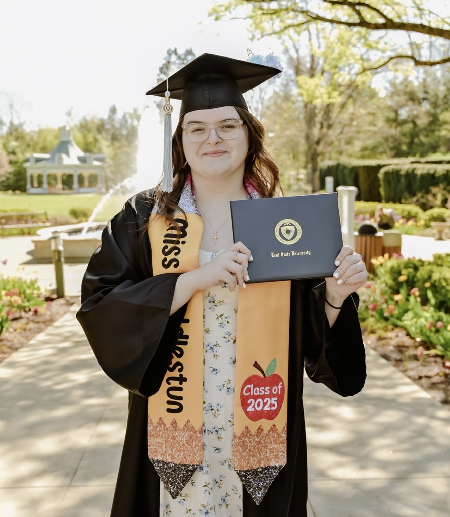 Art and STEM teacher Grace Huddlestun