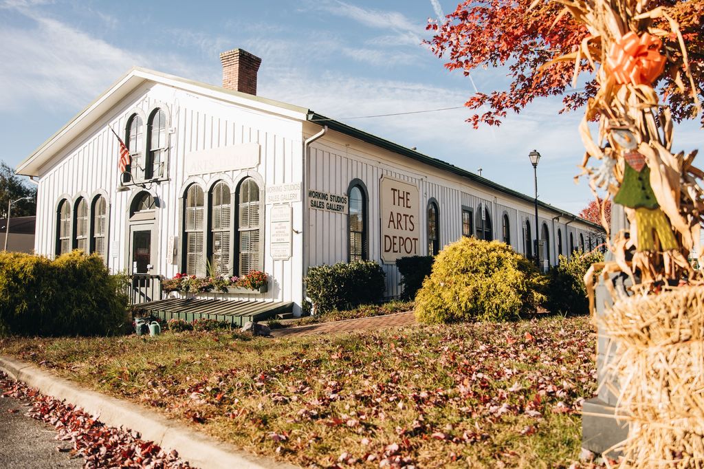 MainStreetFall_Oct24th2025_AbingdonCVB-AshliLinkous-4