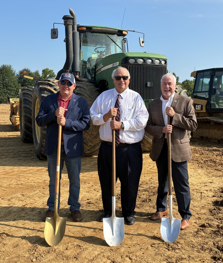 Leaders and shovels at Groundbreaking