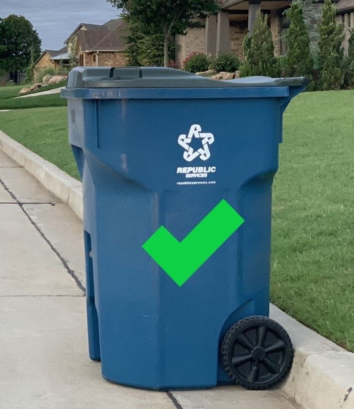 republic trash can