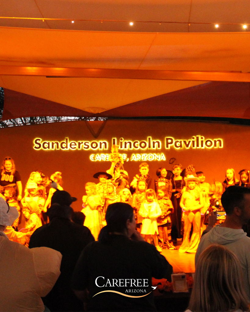 Dozens of kids on the Sanderson Lincoln Stage