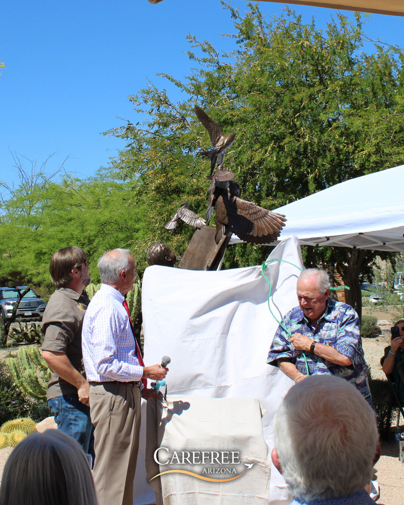 Richard unveiling the sculpture