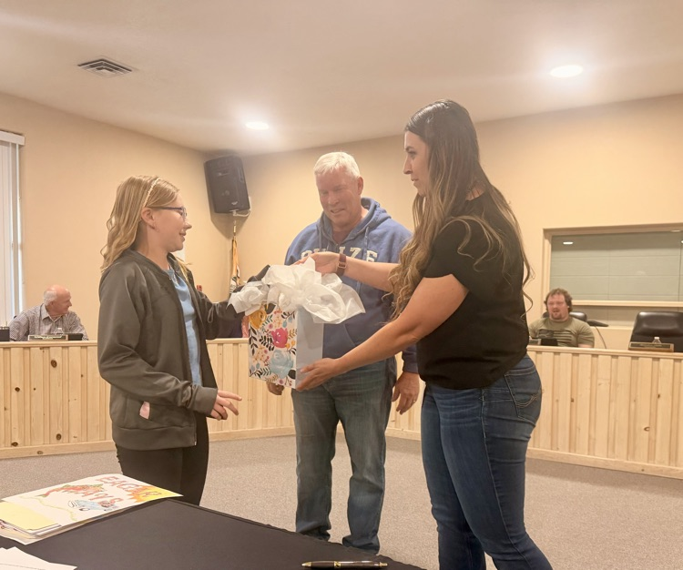 Hannah received prize 