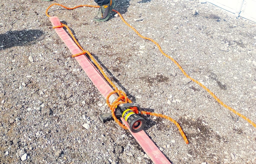 attaching rope to hose