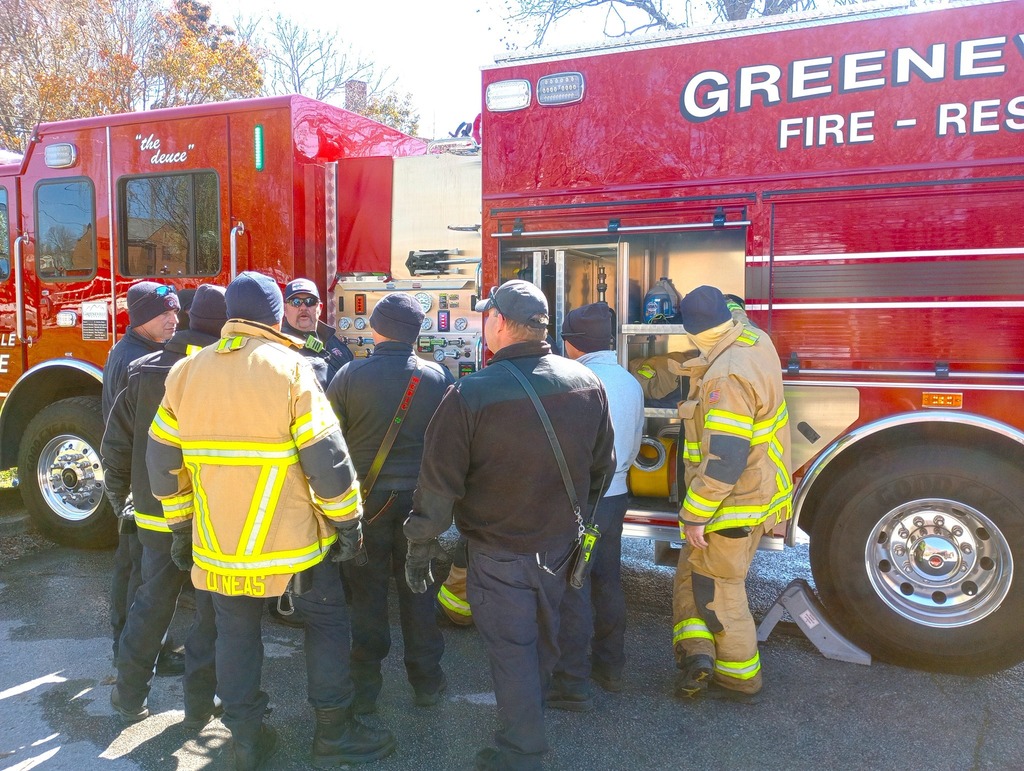 Lt McKay teaching pump operations