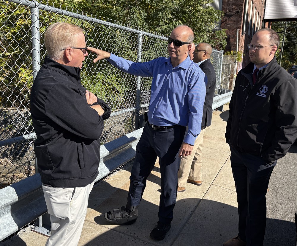 Commissioner Boughton, Mayor Champagne, TA Kleinhans