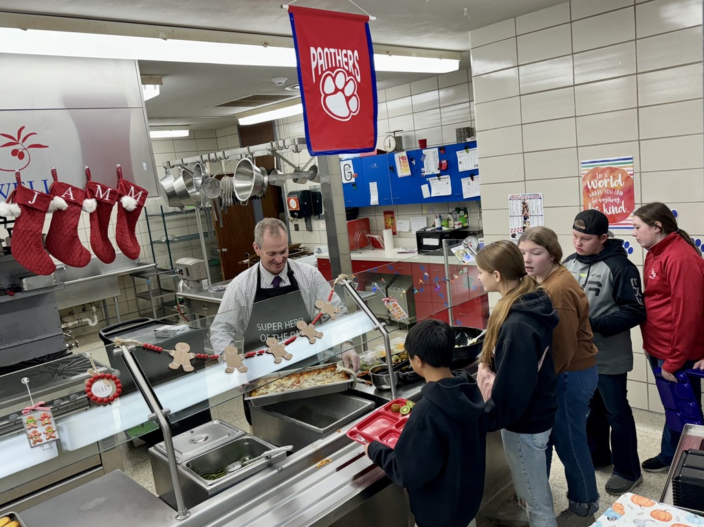 serving lunch at tahs